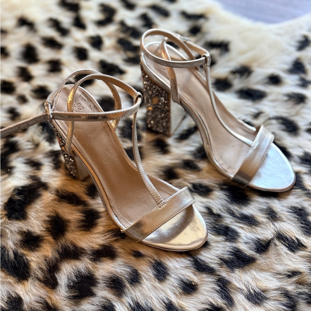 Elegant Silver Strappy Heels with Rhinestones